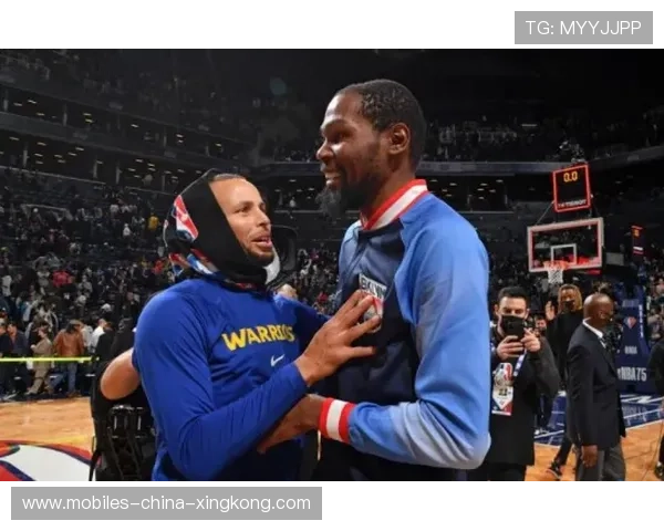 NBA超级 3 换 3 成双输!20+天才互换后两队全崩 NBA超级 3 换 3 成双输!20+天才互换后两队全崩