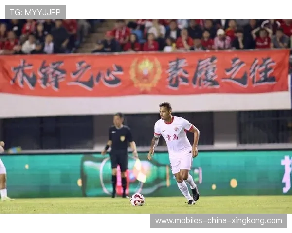 青岛海牛的一脚直传几乎送到点位