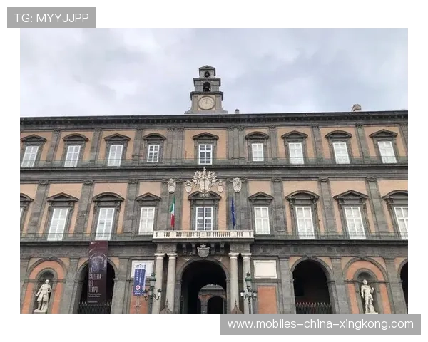 那不勒斯边路传中连续造成杀机：现代边路攻击的艺术与商业解码